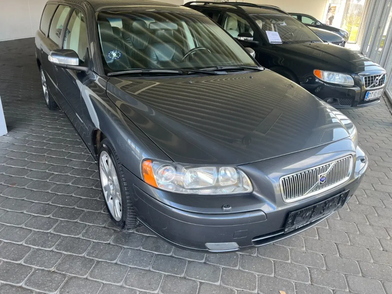 Billede 1 - Volvo V70 2,4 140 Classic