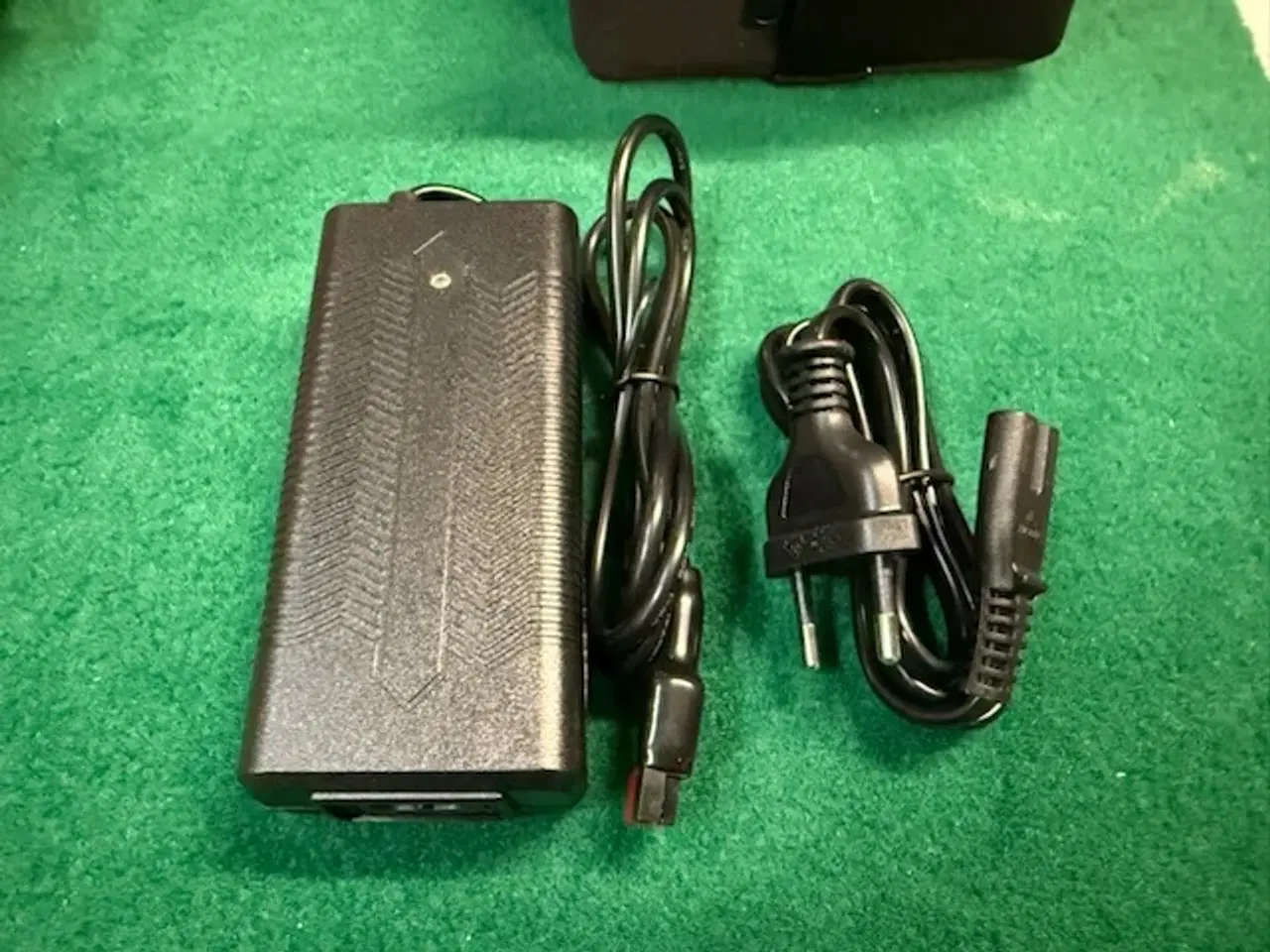 Billede 4 - LITHIUM GOLF Batteri 12 Volt / 25Ah / 320 Wh