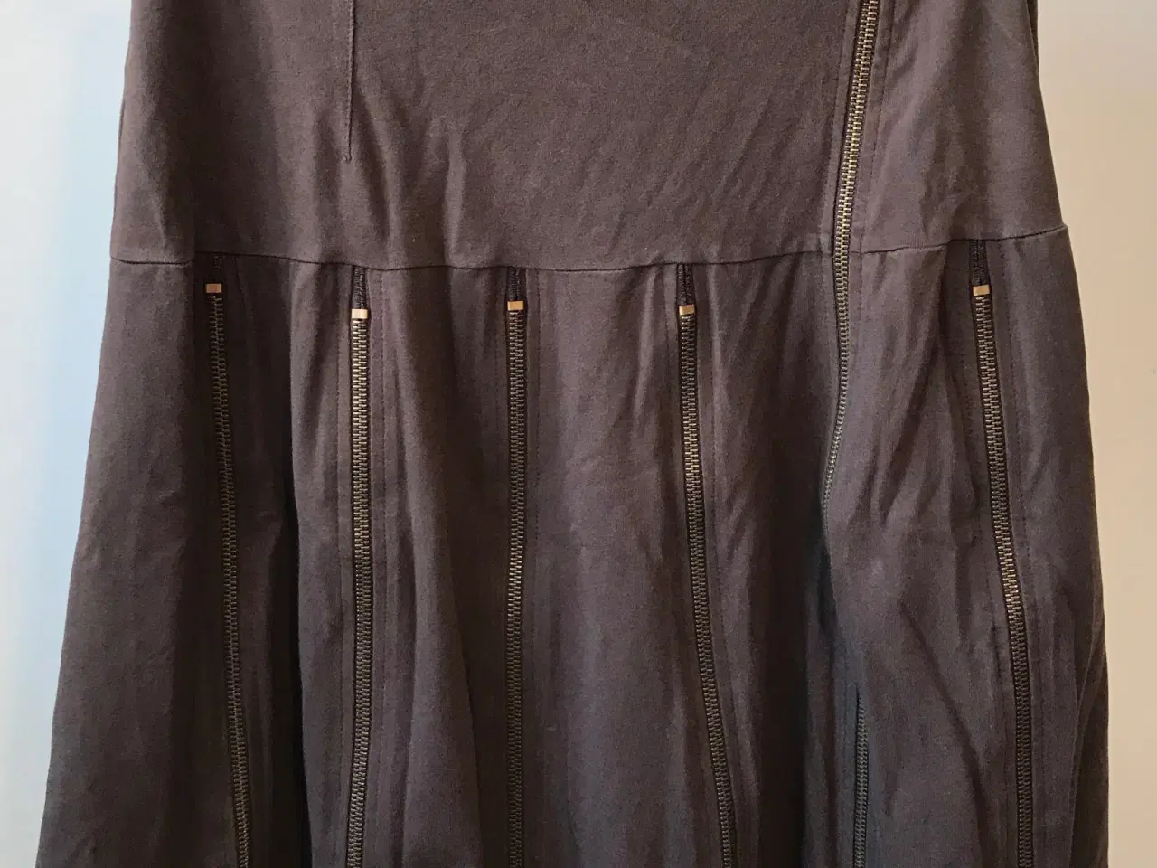 Billede 1 - Ivan Grundahl, nederdel, str S