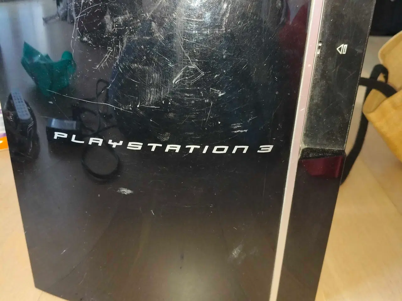 Billede 1 - Playstation 3 (med lader)