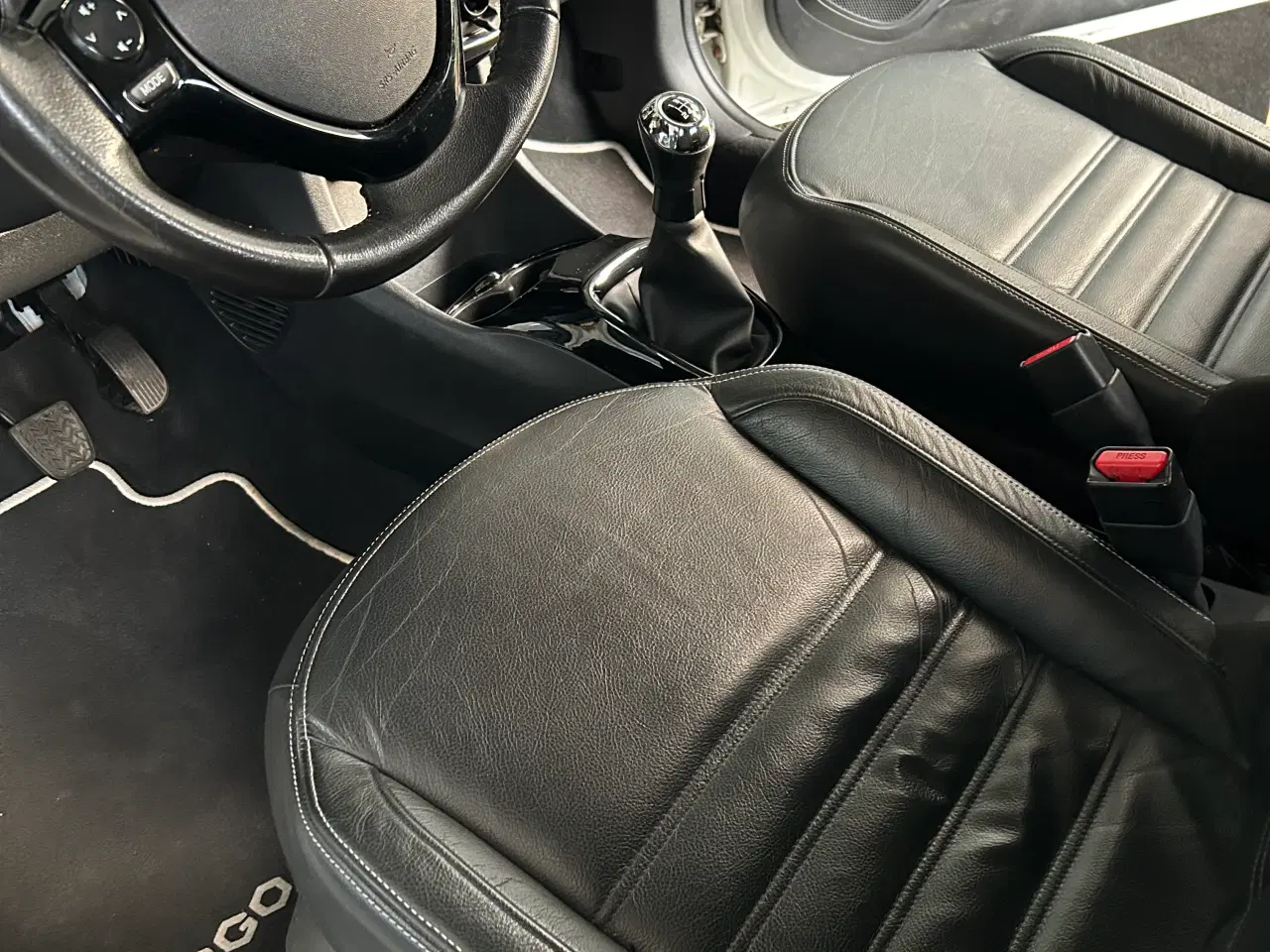 Billede 9 - Toyota Aygo 2018 nysynet fuld af komfort og udstyr