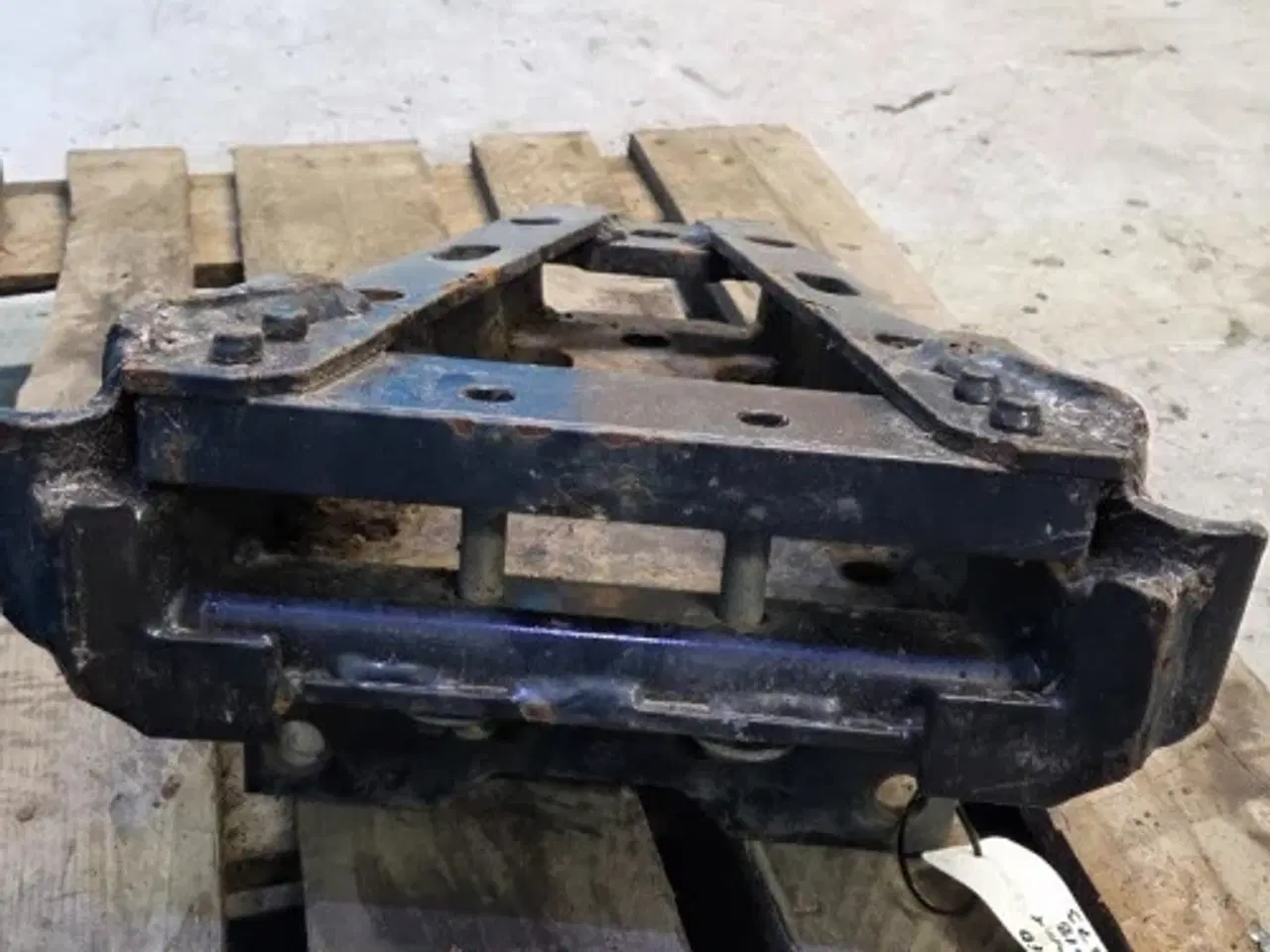 Billede 14 - New Holland TS110 Træk Ramme 82027018