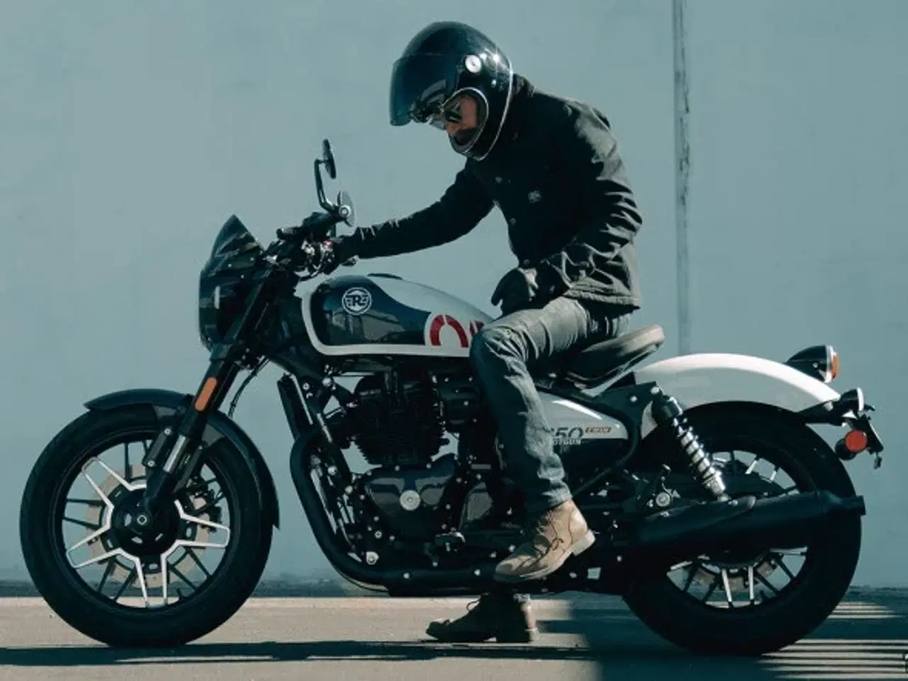 Billede 20 - Royal Enfield Shotgun 650 Sheet Metal Grey Bobber