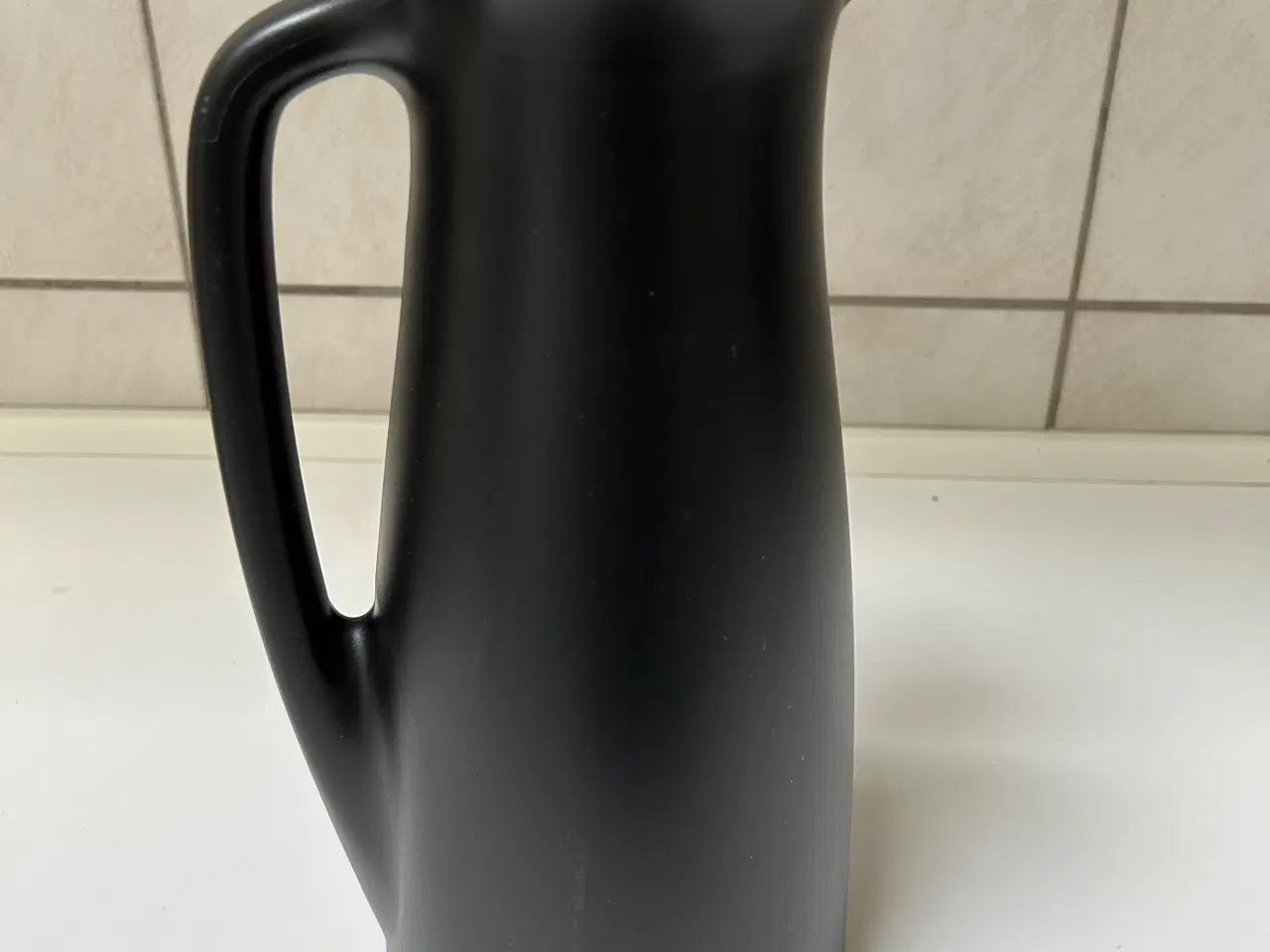 Billede 3 - Tupperware termokande i sort.