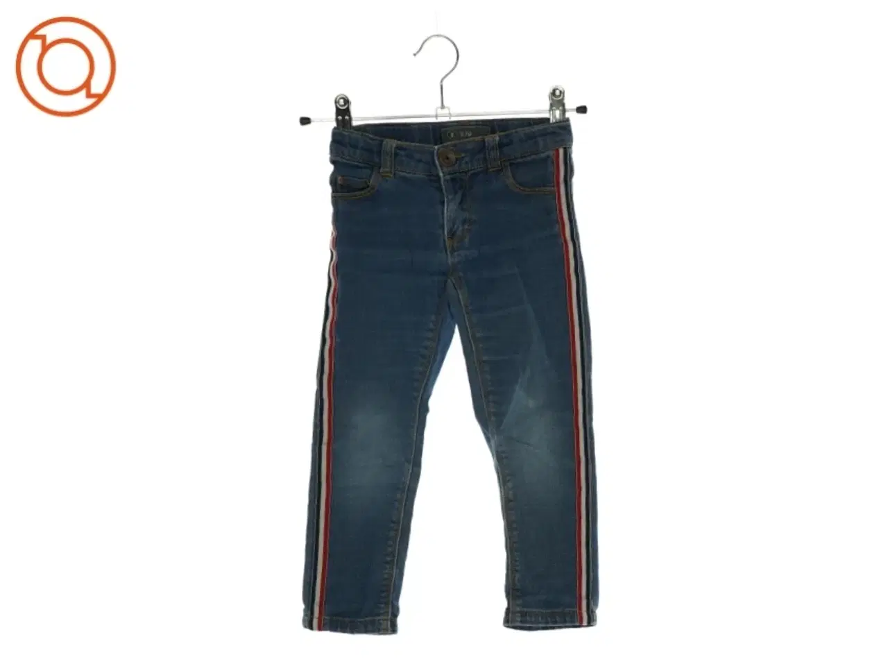 Billede 1 - Cowboybukser med striber i siden (str. 98)