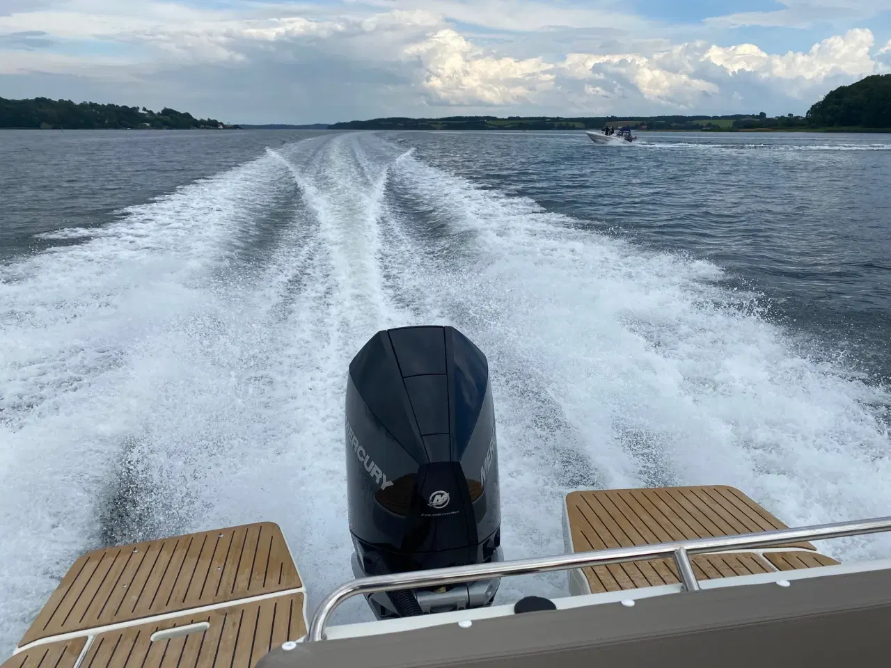 Billede 2 - Activ 755 Cruiser med 250 hk Mercury Verado 4,6L V8 XL - udstyr