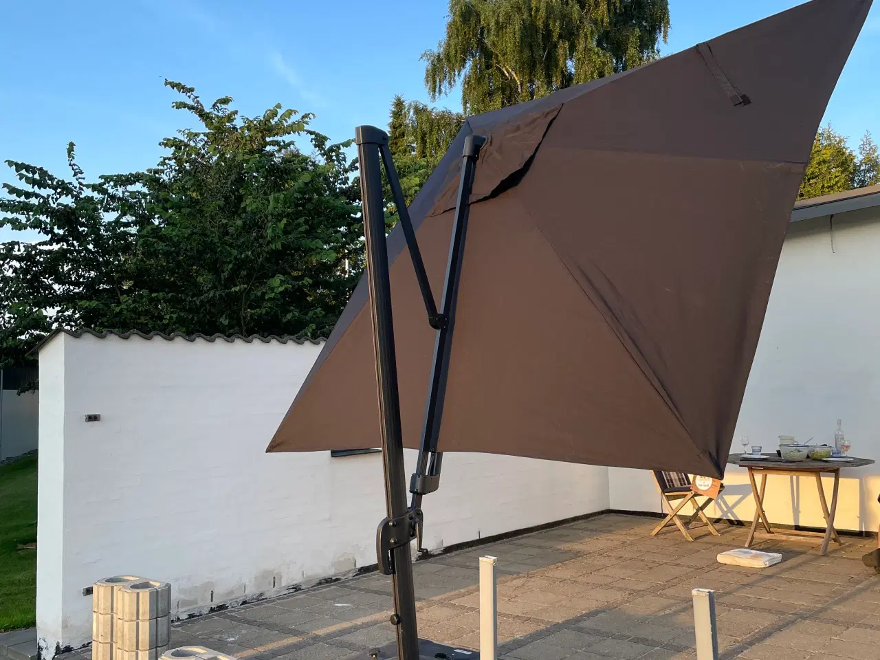 Billede 2 - Hængeparasol