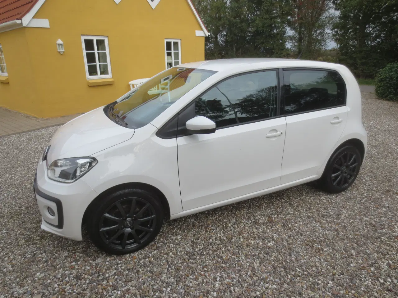 Billede 3 - VW Up ! 1.0 i Årg 2016 Nysynet. 