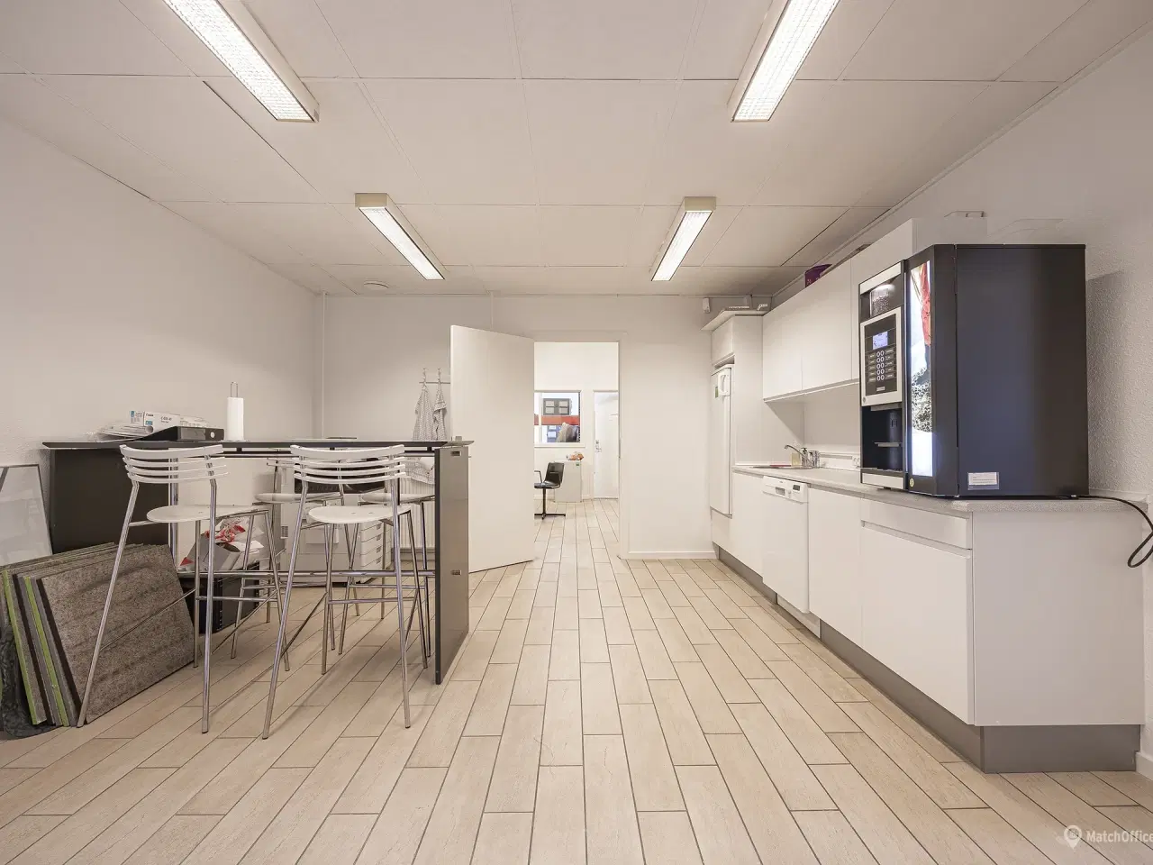 Billede 10 - 361 kvm. lager/montage med kontor. Lige ved E20.