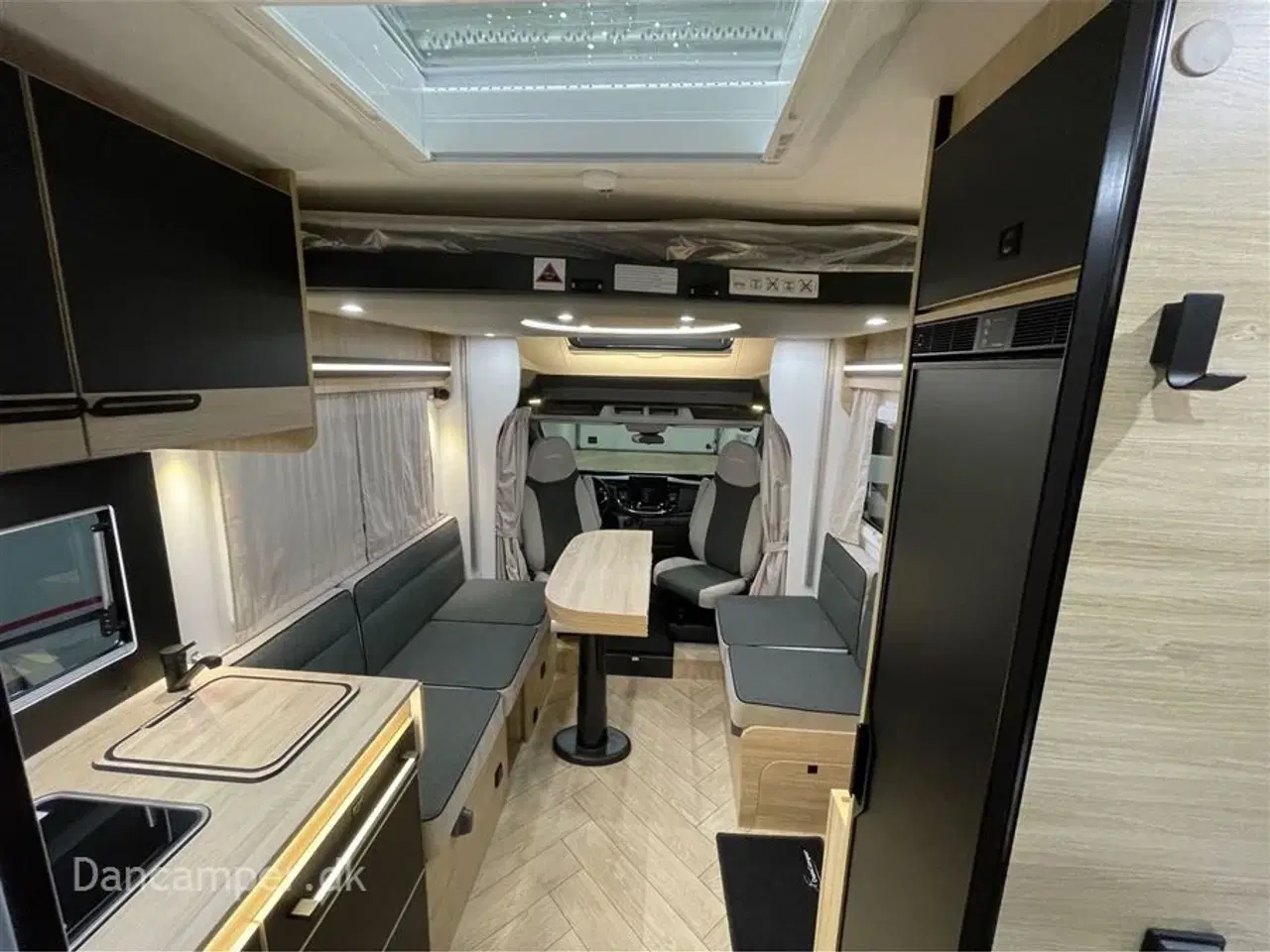 Billede 12 - 2026 - Chausson 650 Chausson 650 Titanium Line, Når stor rummelighed skal findes på den lille plads, 165HK med 8-trin aut.gear