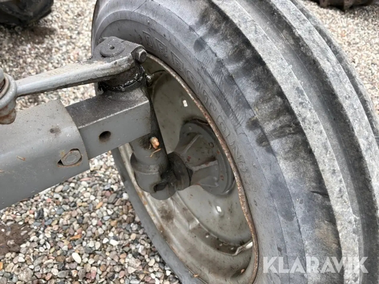 Billede 11 - Veterantraktor Massey Ferguson 135