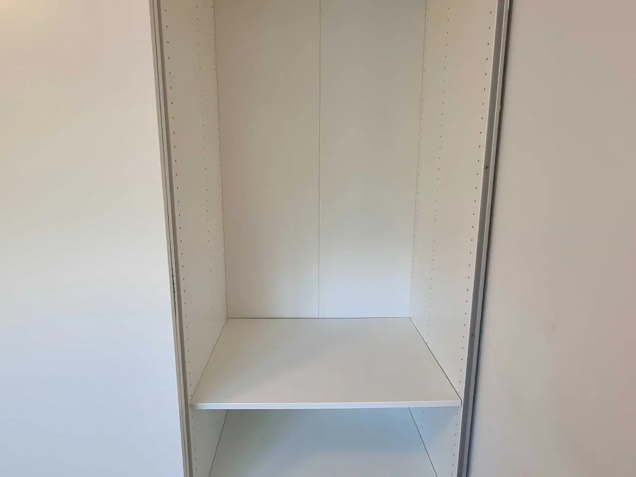 Billede 3 - PAX Hasvik garderobeskab fra Ikea