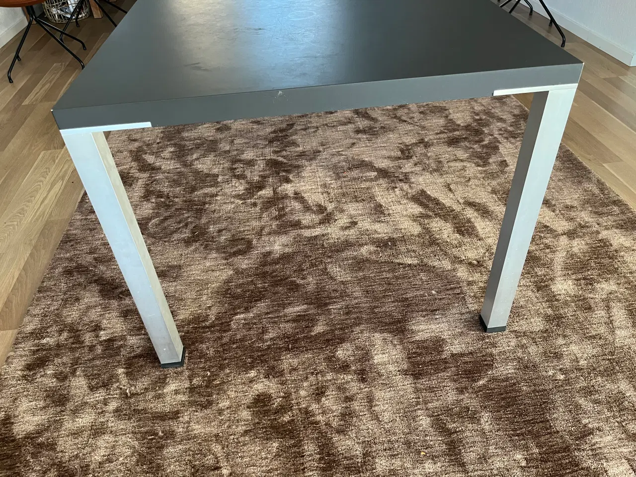 Billede 1 - Spisebord 