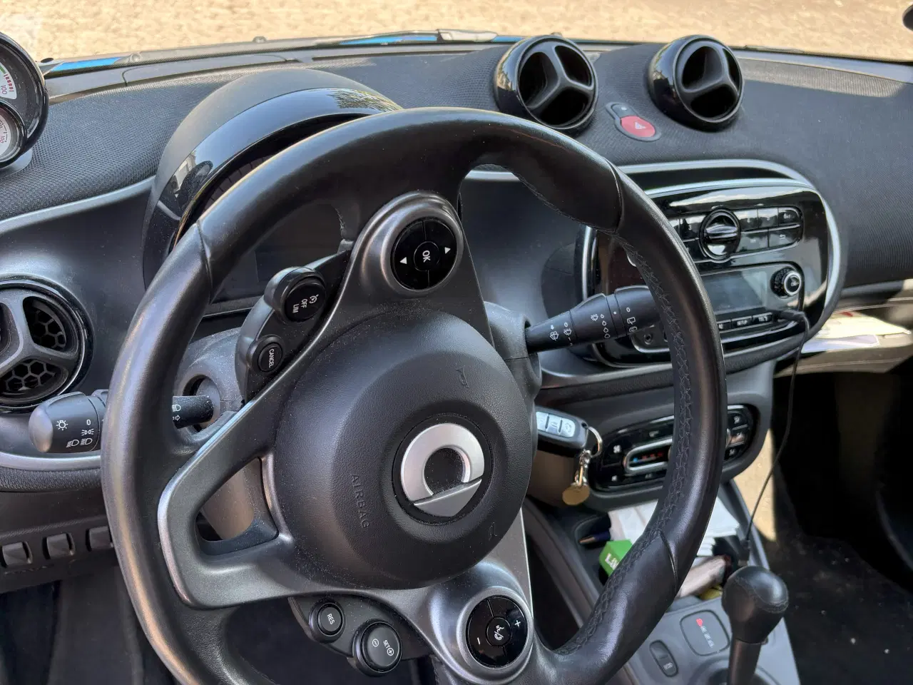 Billede 4 - Smart ForFour. 5 døre, El, bybil med automatgear.