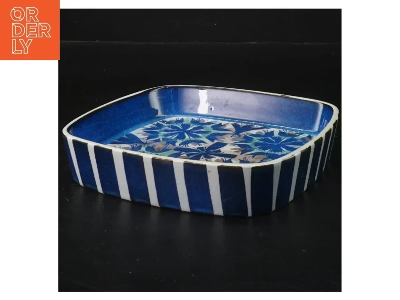 Billede 1 - Firkantet keramikskål fra royal copenhagen med blomster (str. 15x15x3,5 cm) fra Aluminia