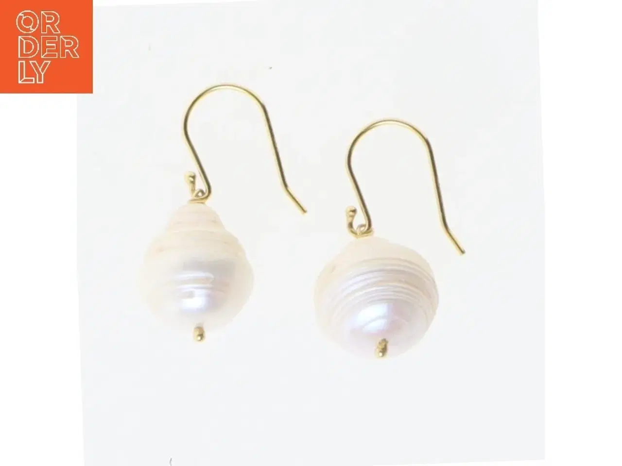 Billede 1 - Perleøreringe med krog (str. 3 cm)