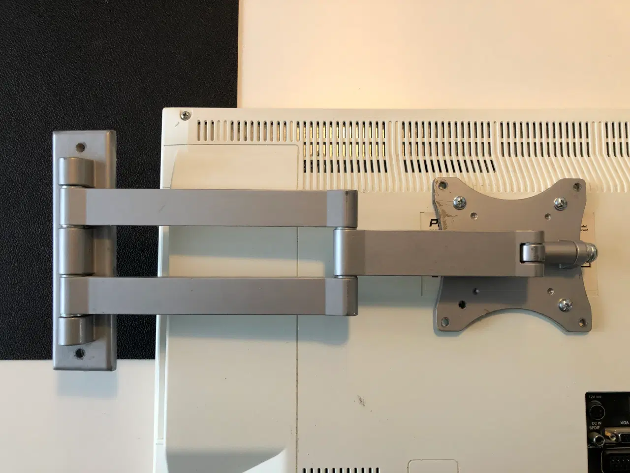 Billede 16 - 22" LCD TV med indbygget DVD afspiller og vægbesla