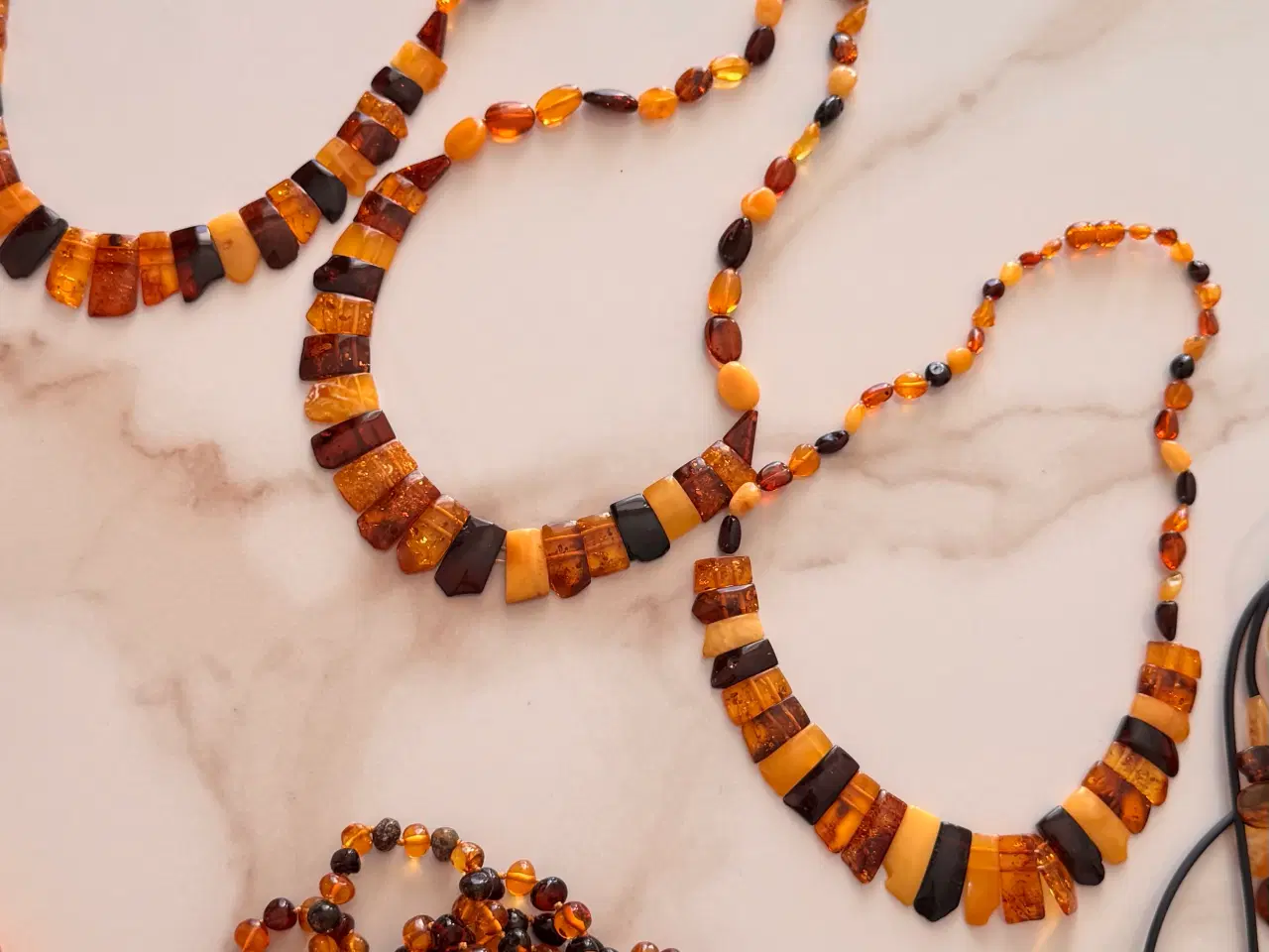 Billede 5 - For mange ravfarver, specialstykker og håndlavede