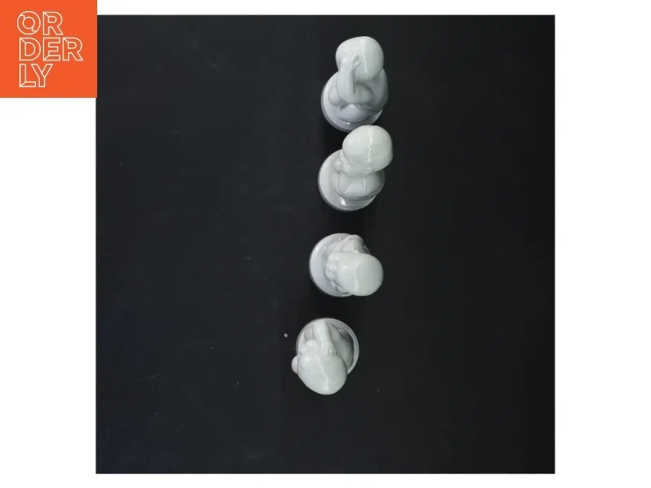Billede 3 - Sæt af porcelænsfigurer af børn (str. 11x4,5 cm) fra Royal Copenhagen