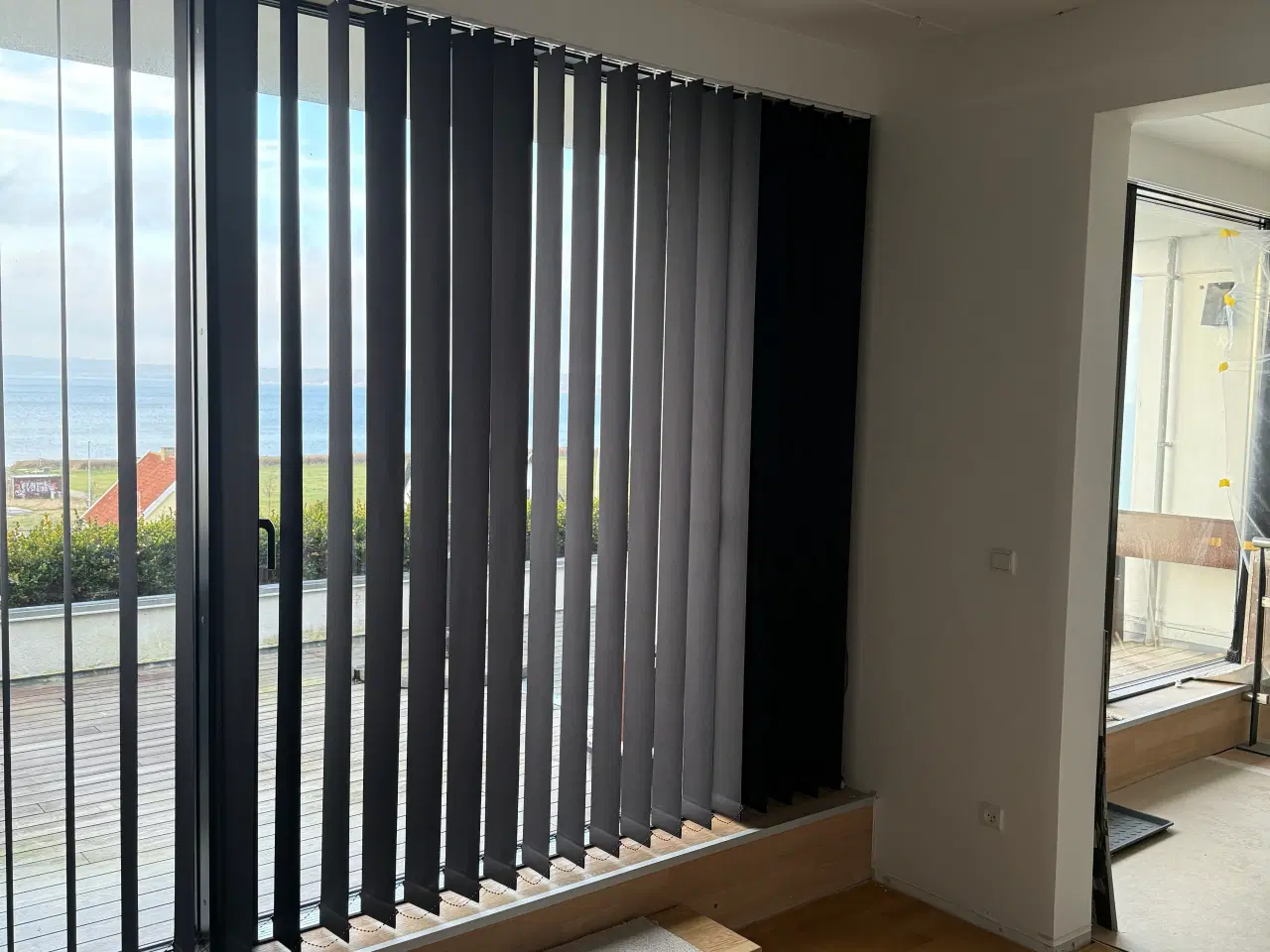 Billede 3 - Sorte lamelgardiner