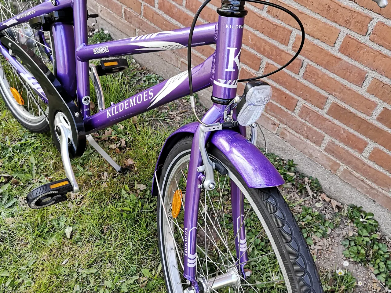 Billede 9 - Velholdt kildemoes pigecykel , 24" , 38 cm, 7 gear