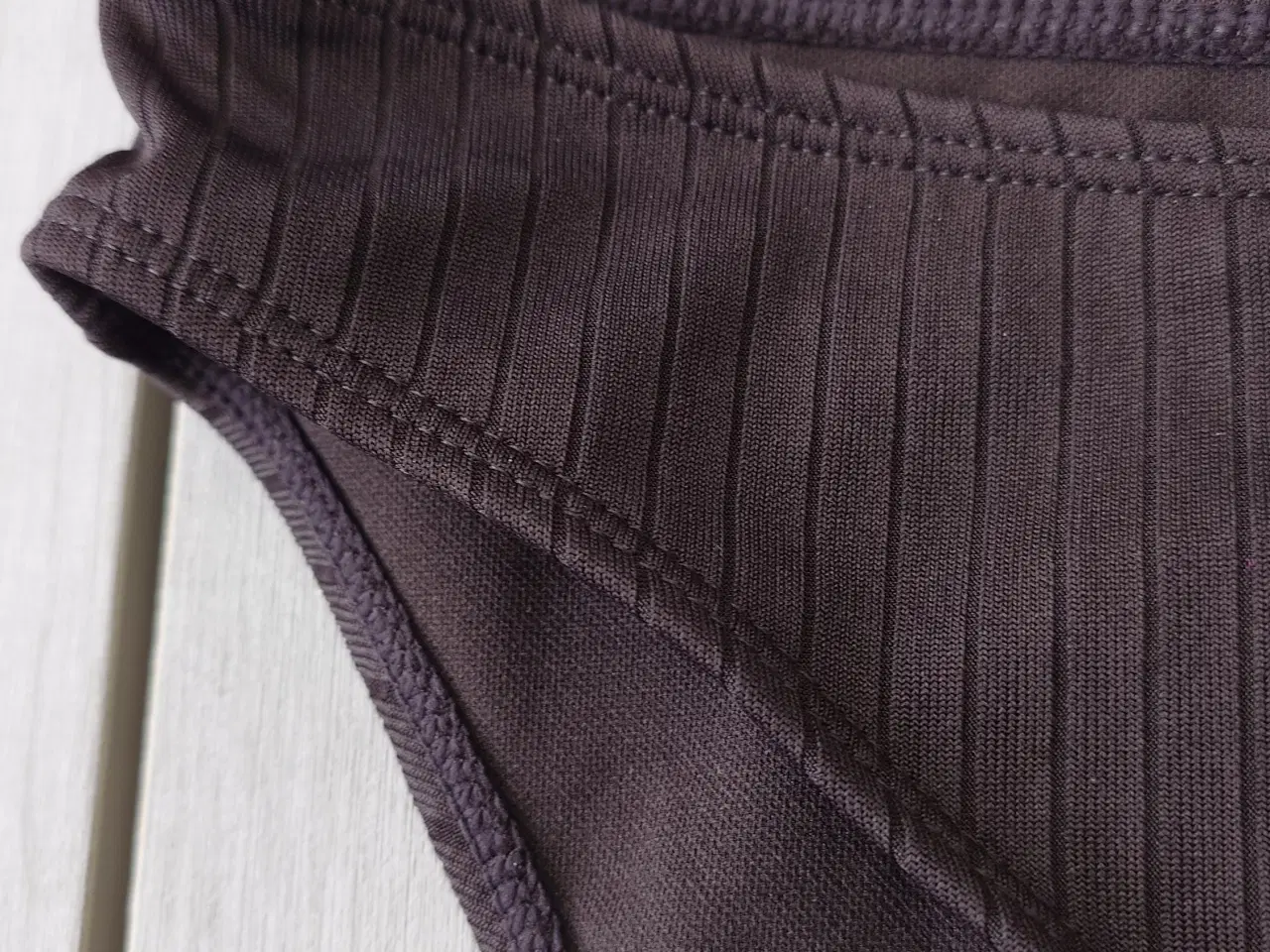 Billede 3 - Ny Vrs bikini trusse str l