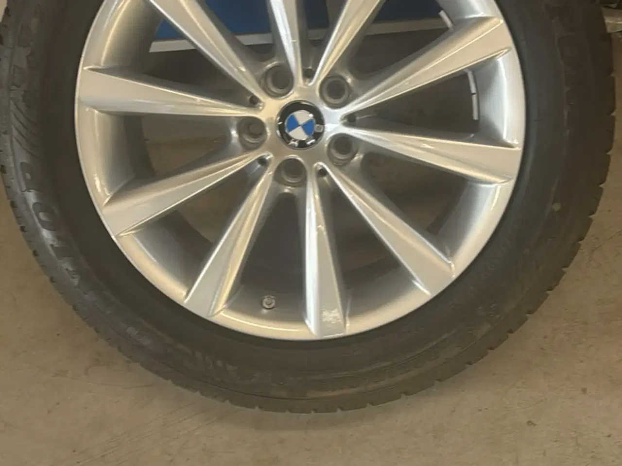 Billede 2 - Original bmw fælge med dæk