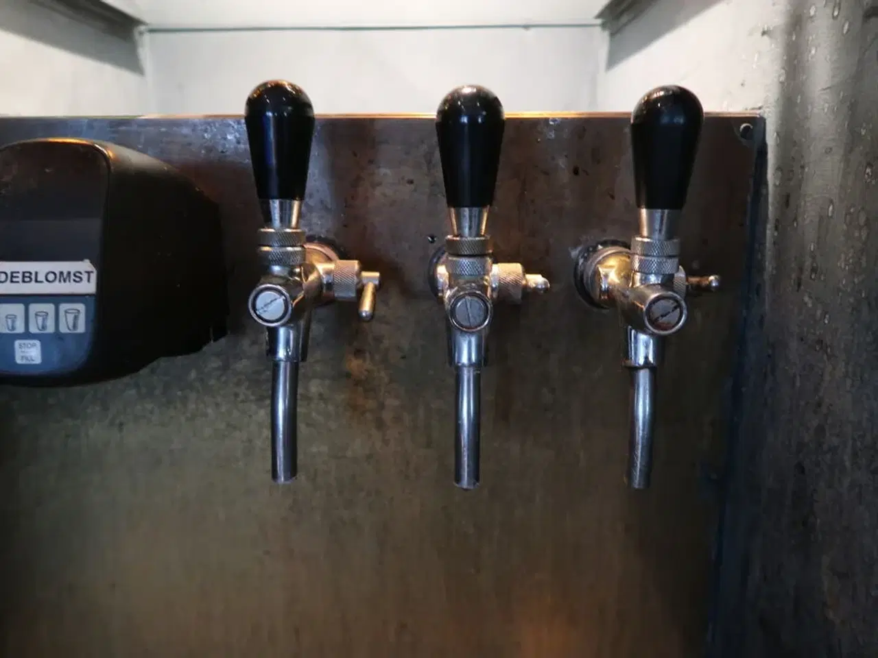 Billede 2 - Taphane Anlæg - inkl. Tefcold BA20H backbarkøler