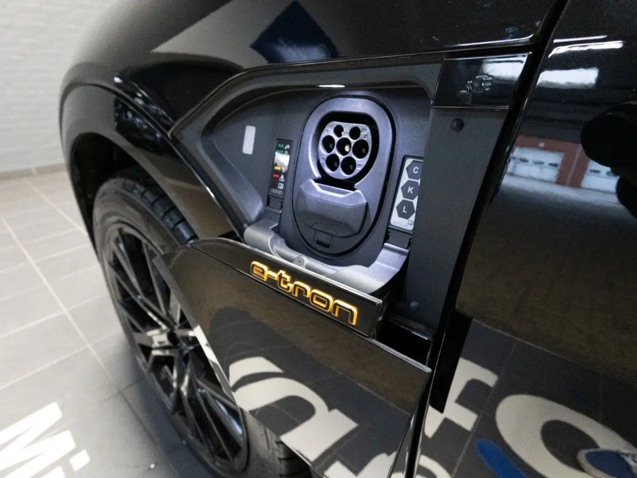 Billede 21 - Audi e-tron 55 Black Edition Sportback quattro