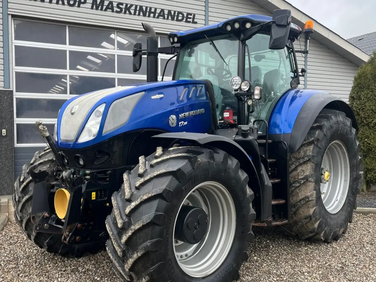 Billede 2 - New Holland T7.315 BluePower med frontlift og frontpto