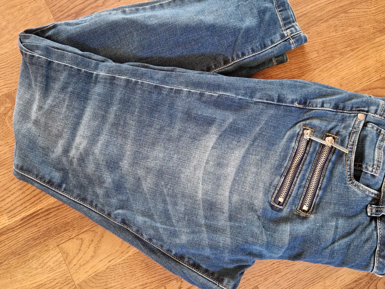 Billede 14 - Smarte jeans. Zizzi. Mange forskellige 