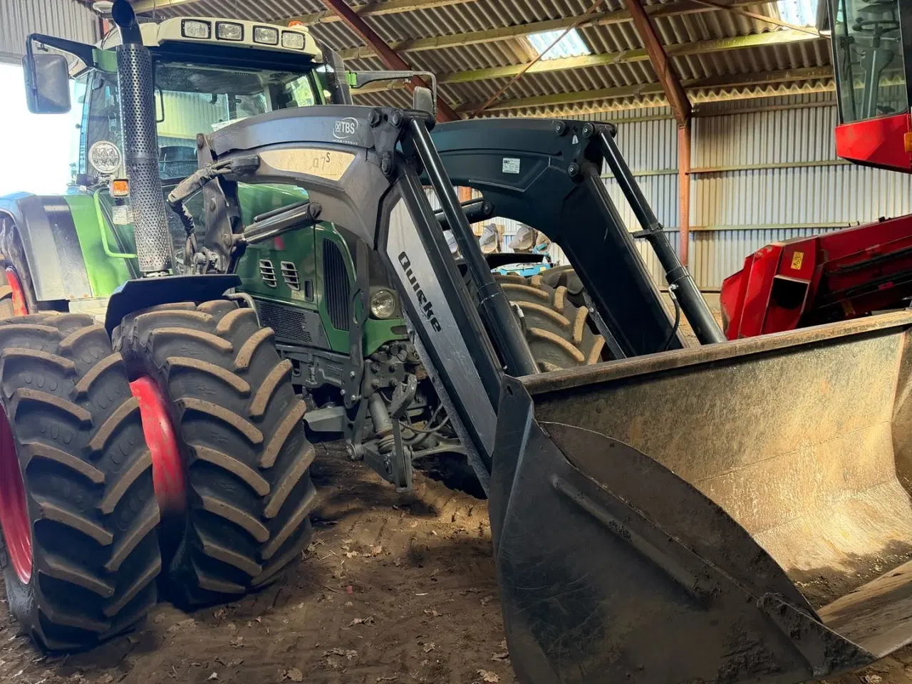 Billede 2 - Fendt 718 Vario TMS med læsser og tvillingehjul hele vejen rundt
