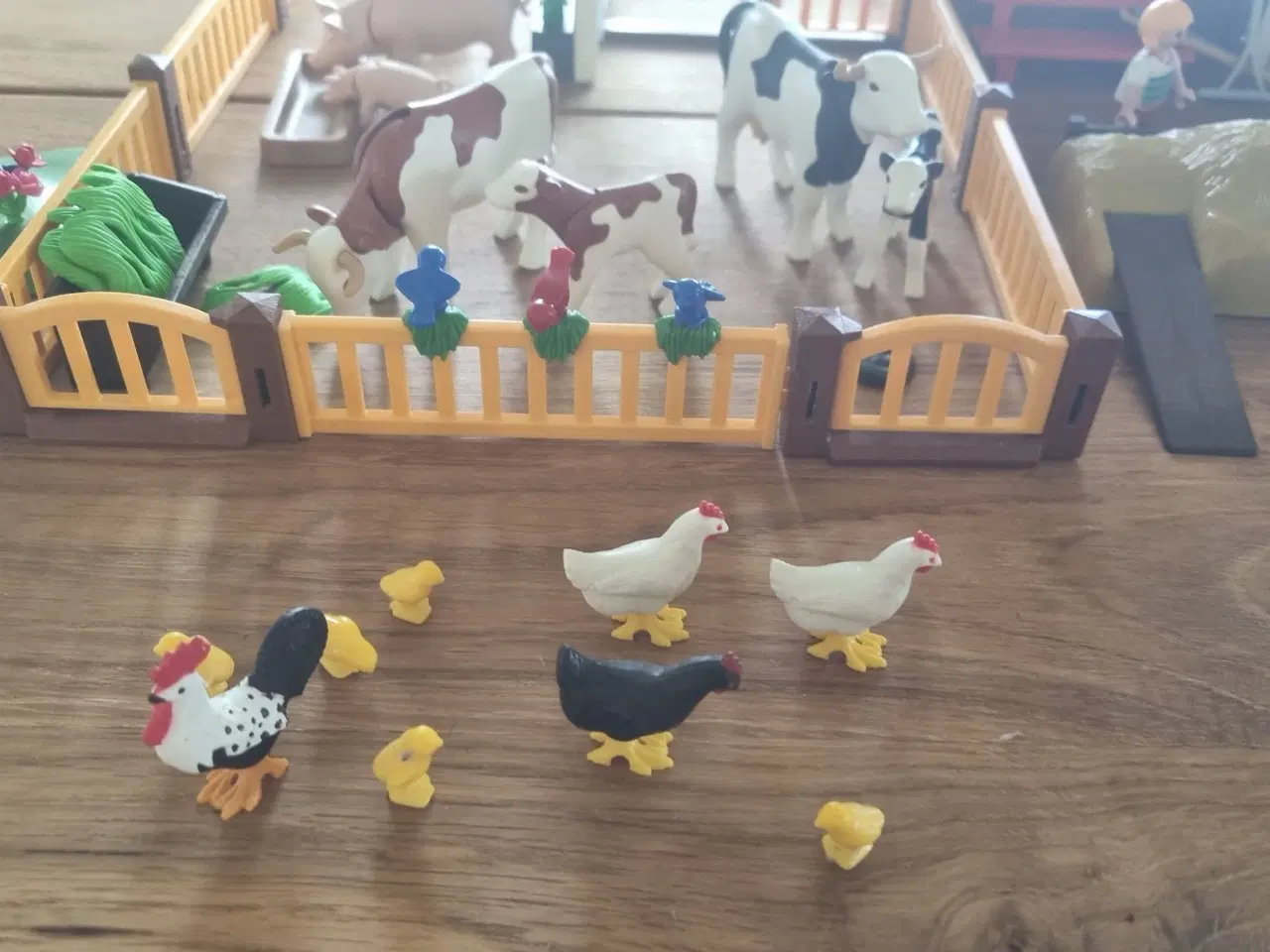Billede 3 - Playmobil bondegård og hestestald
