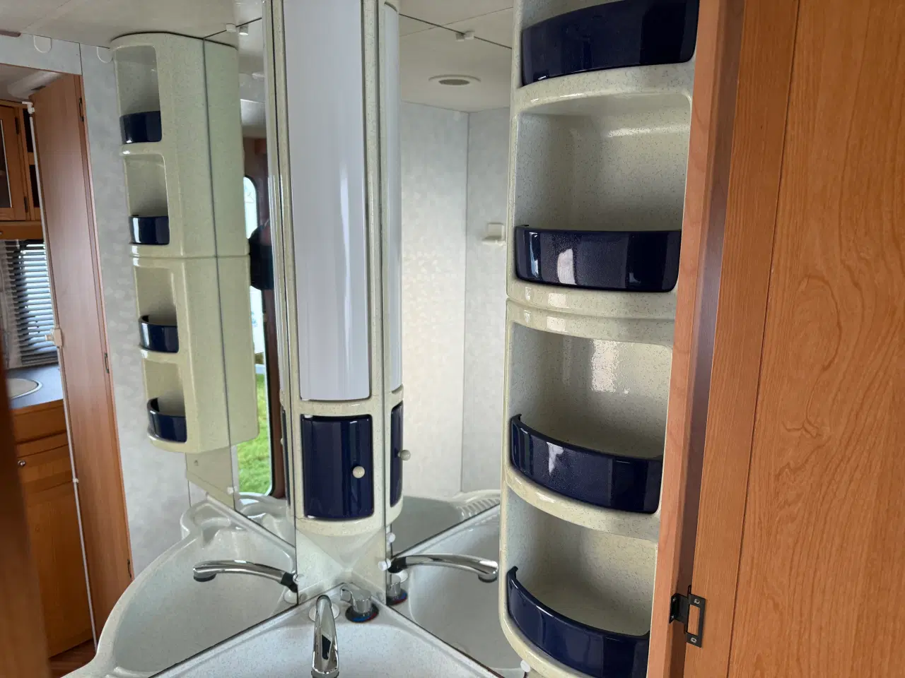 Billede 6 - 2003 Adria 461