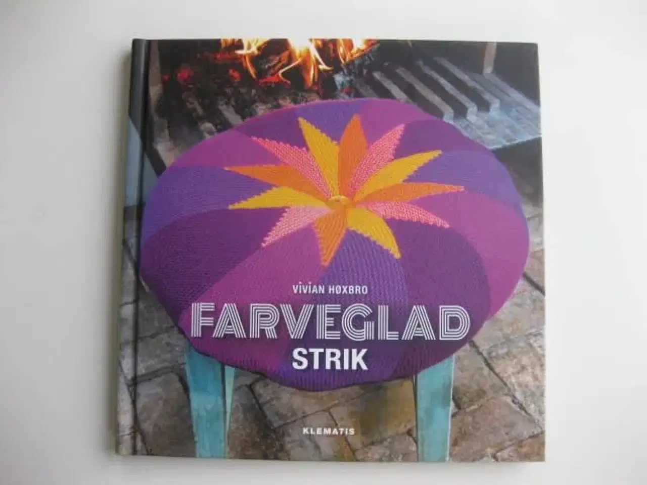 Billede 1 - Farveglad Strik