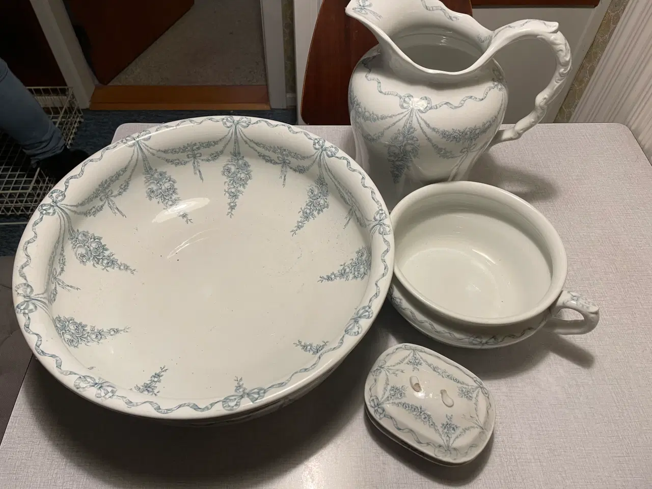 Billede 2 - Servante sæt 4 dele