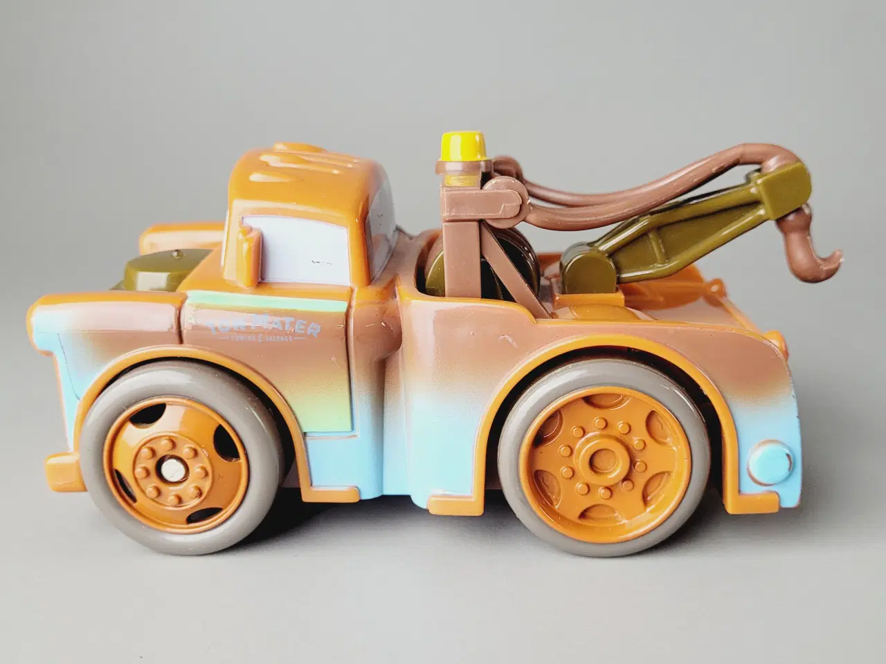 Billede 5 - ⭐️· Disney Pixar Cars - Mater / Bumle 2005 Mattel