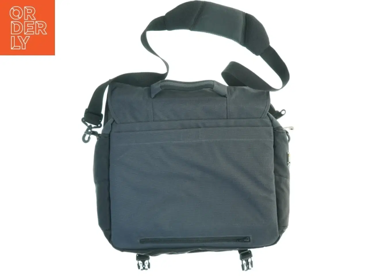 Billede 3 - UBRUGT PC skuldertaske fra Jansport (str. 42 x 34 x 11 cm)