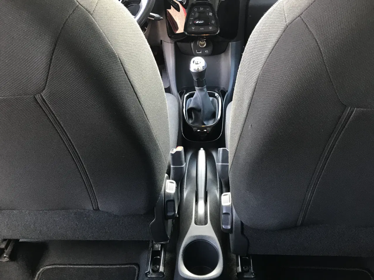 Billede 14 - Velholdt Peugeot 108 - årg. 2019