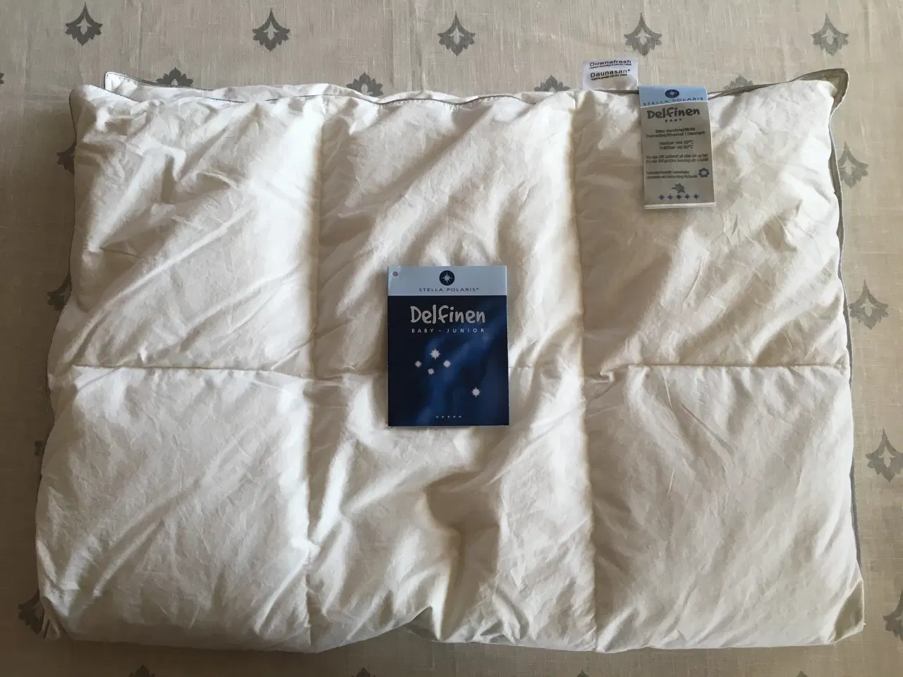 Billede 1 - Dyne baby "Delfinen" og sengetøj