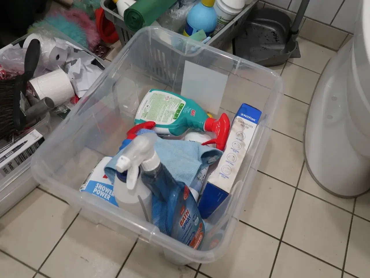Billede 2 - Diverse rengøringsredskaber mm.