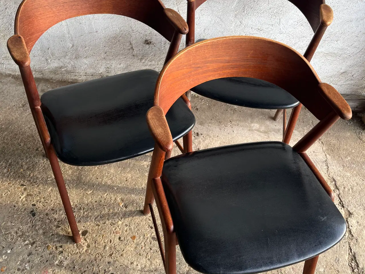 Billede 1 - Spisebordsstole sælges 