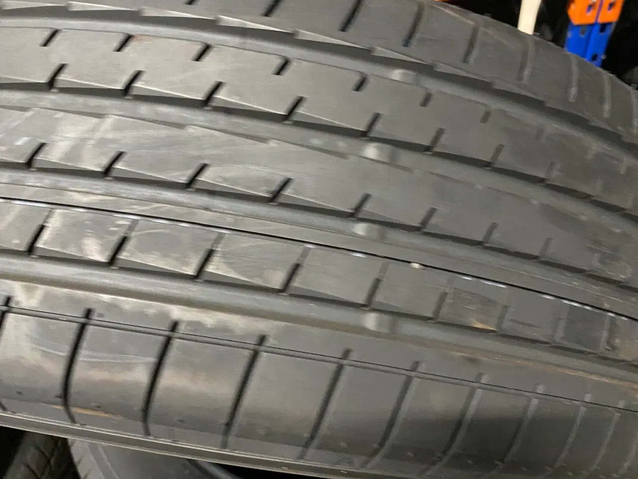 Billede 3 - Yokohama 235/60r18