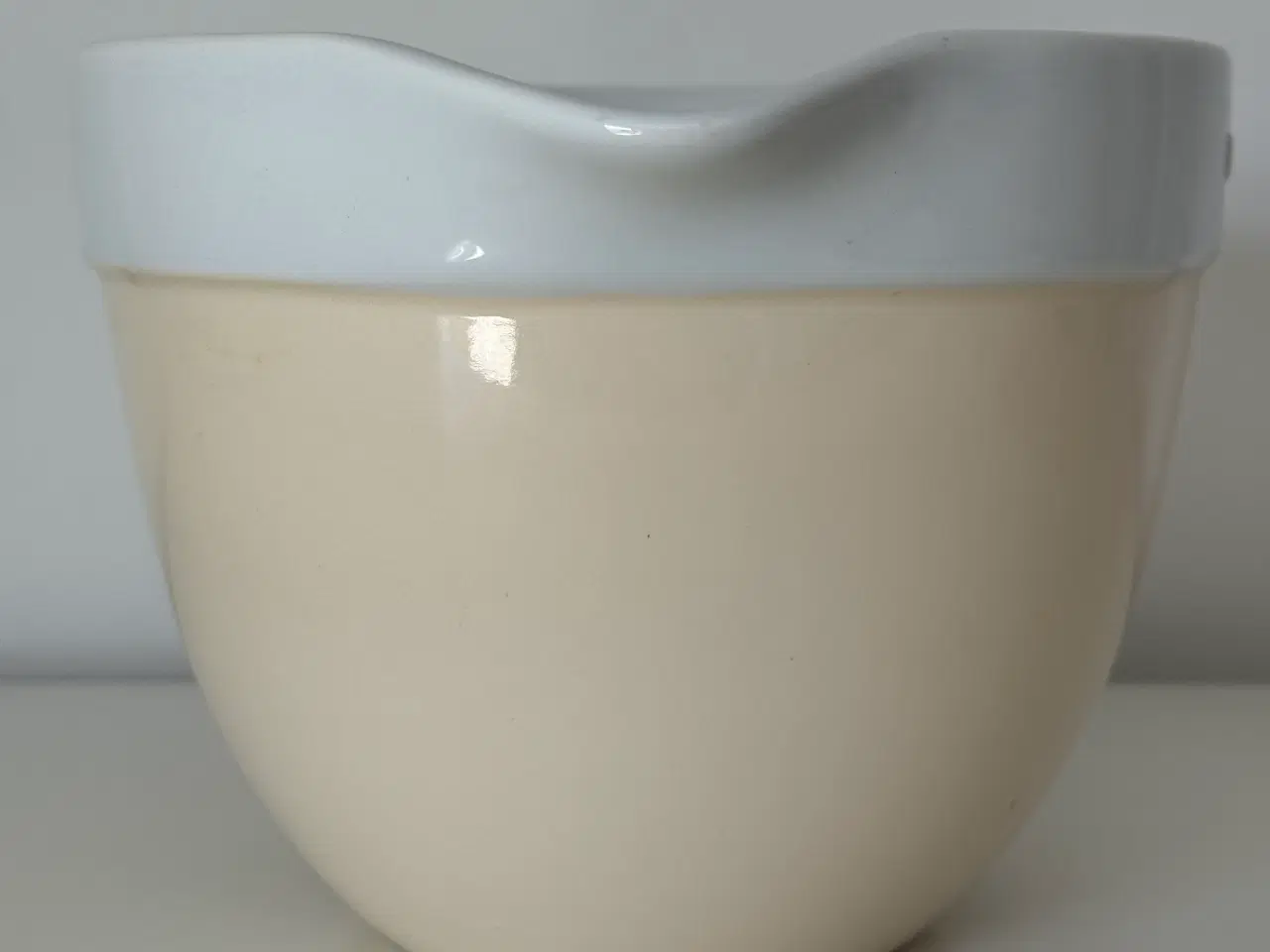 Billede 3 - Cremefarvet Kitchenaid skål m. hank.