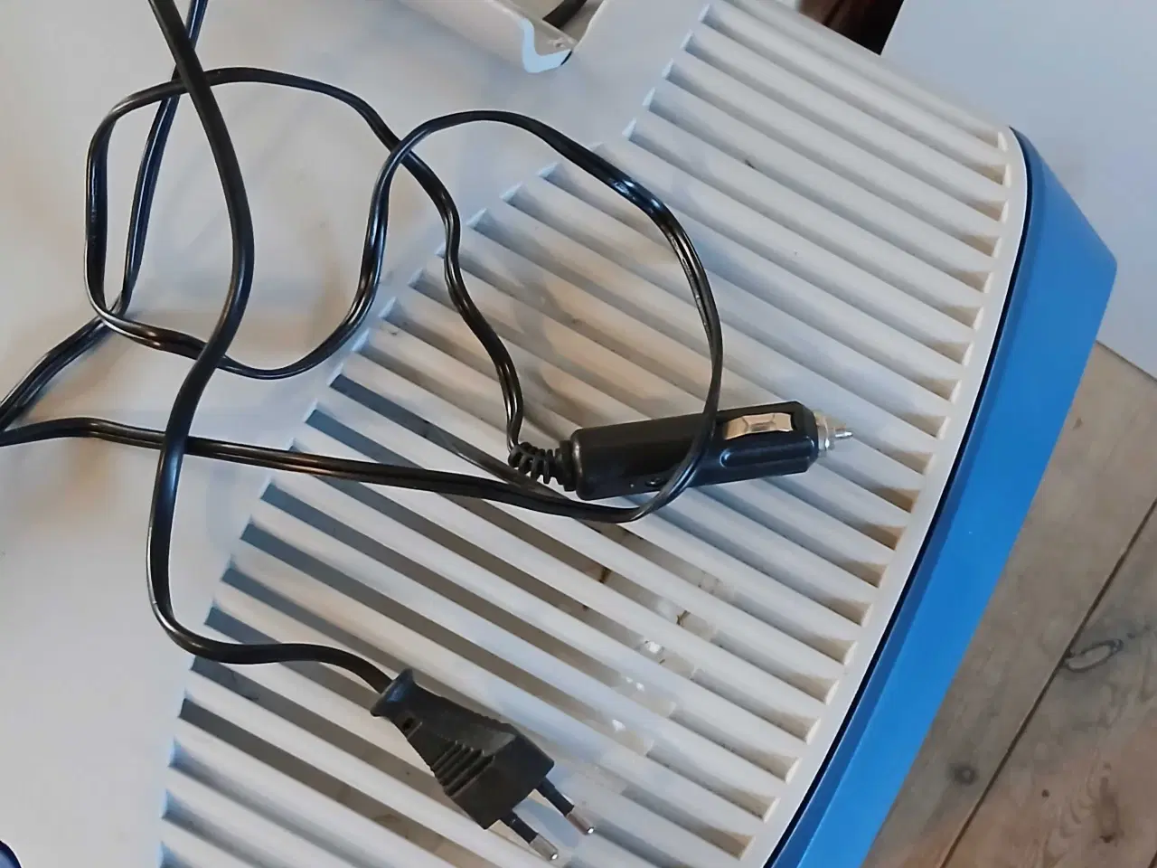 Billede 2 - Køle boks elektrisk