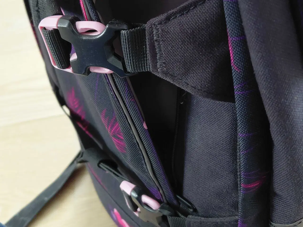 Billede 10 - Satch skoletaske sælges