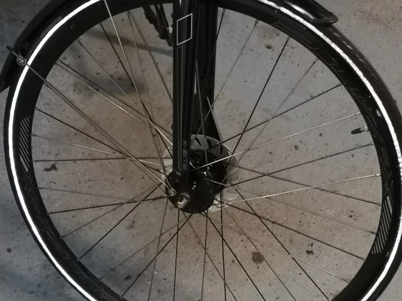 Billede 10 - X-ZITE  SPORT Alluminum  28"   57cm høj 7 gear.  N