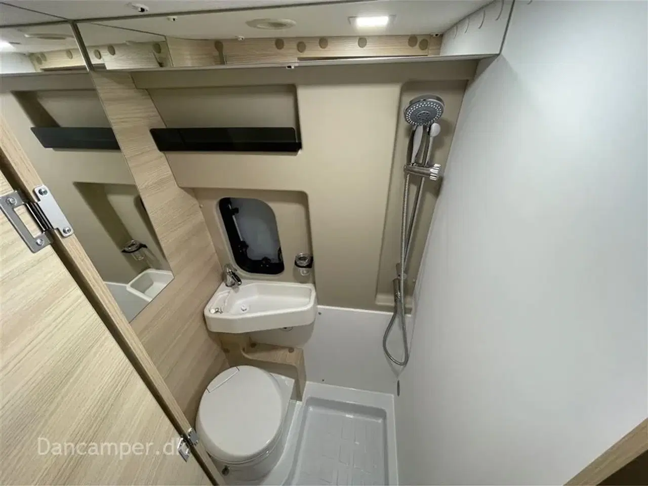 Billede 13 - 2026 - Chausson First Line V594 Super spændende, kort van med dobbeltsenge på tværs i bag. 2,2, L motor , 140 HK, solcelle, 8-trin aut m.m.