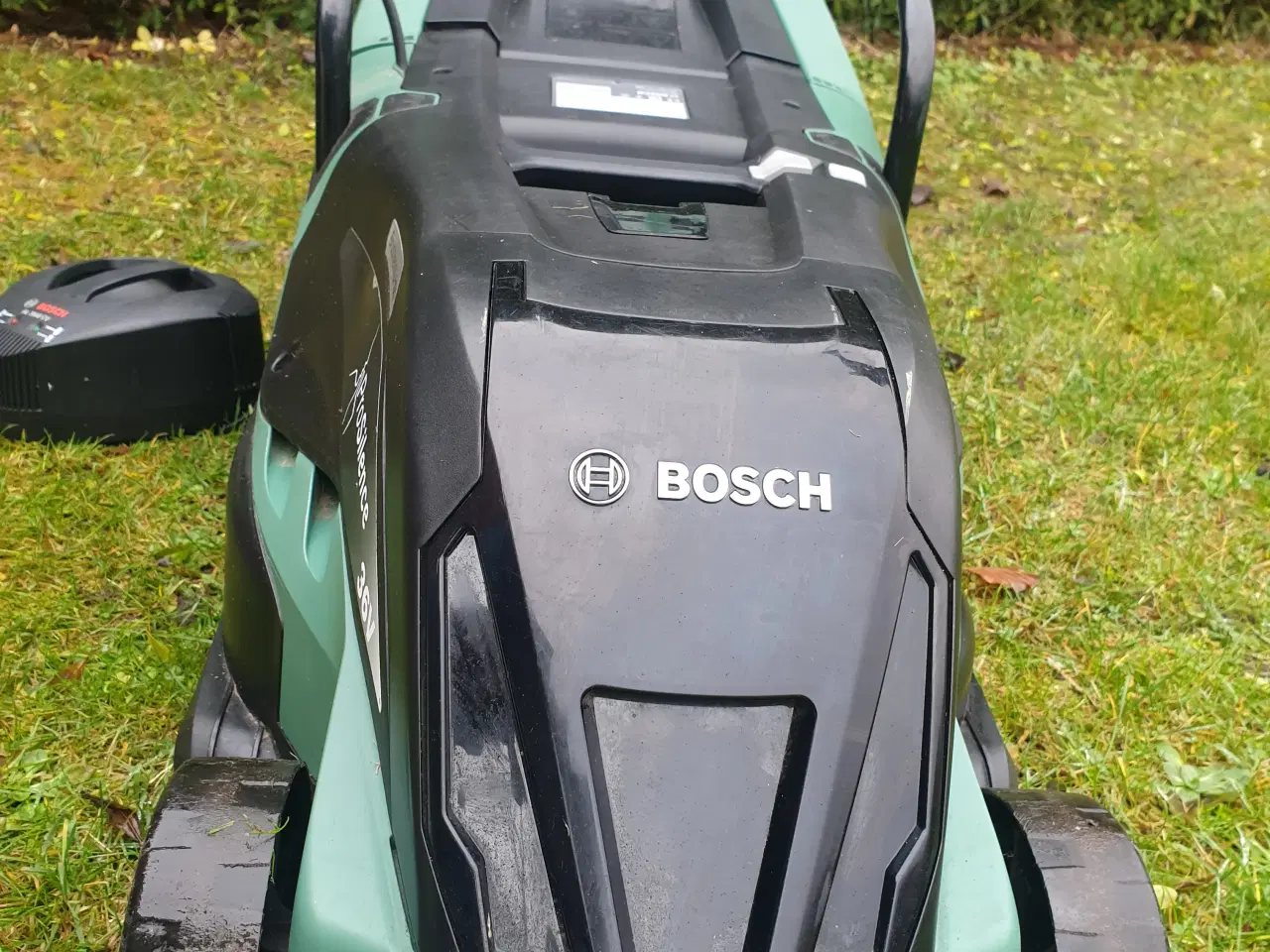 Billede 3 - Bosch plæneklipper med batteri