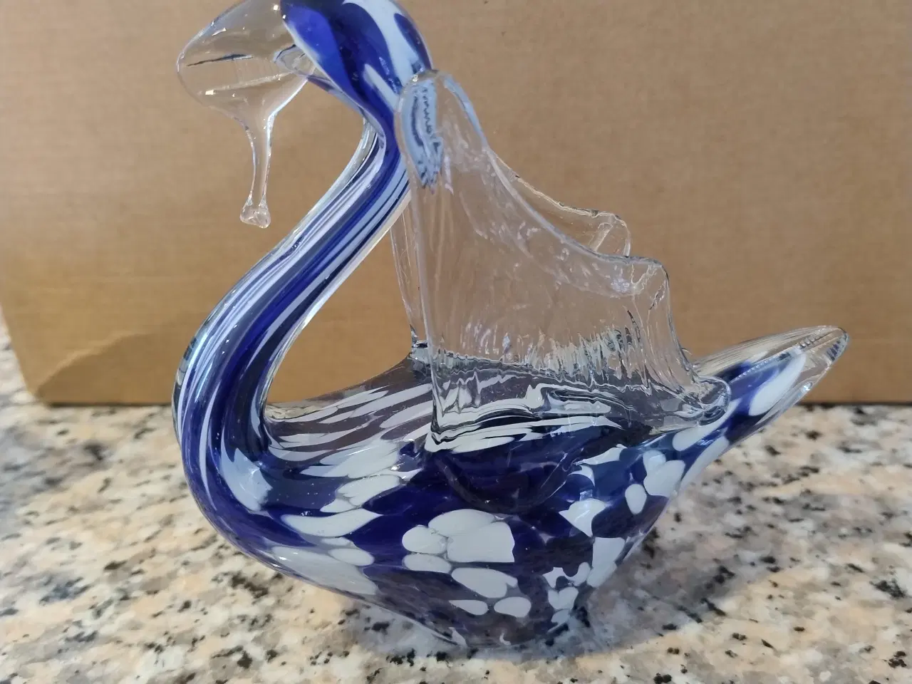 Billede 1 - Lille Svane i glas